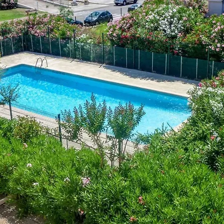 Superbe 3p Avec Grande Terrasse, Piscine, Proche Et Commerces Au Grau-du-roi - Fr-1-307-137