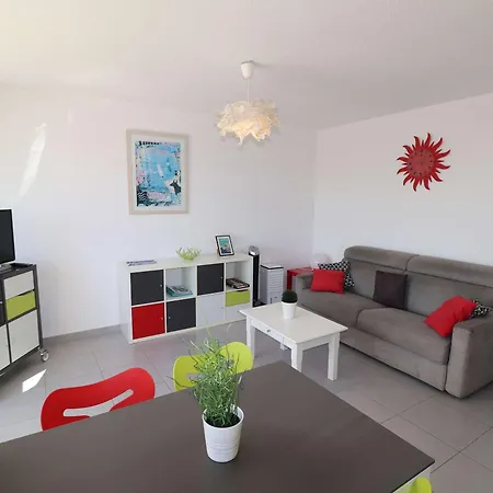 Apartamento Superbe 3p Avec Grande Terrasse, Piscine, Proche Et Commerces Au Grau-du-roi - Fr-1-307-137 Le Grau-du-Roi