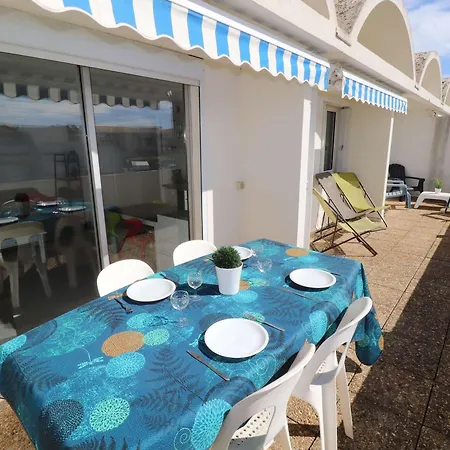 Superbe 3p Avec Grande Terrasse, Piscine, Proche Et Commerces Au Grau-du-roi - Fr-1-307-137 *